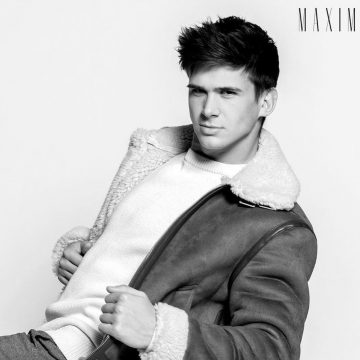 Kyle sinnot modeling for Maximo Magazine